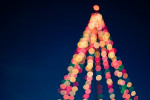 M�sto s v�no�n�mi trhy zat�m po��t�, novoro�n� oh�ostroj se p�esouv�